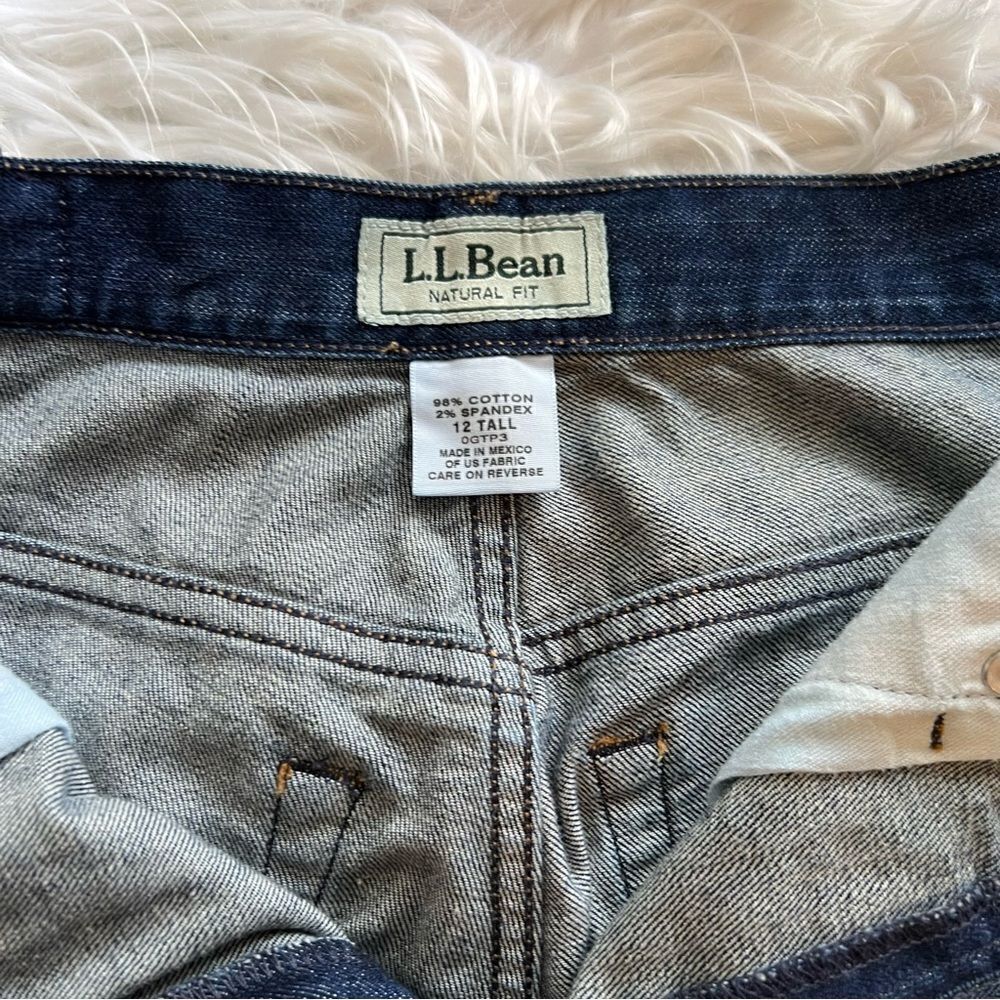 L.L. Bean Jeans Women Size 12T Dark Blue High RiseTapered Leg Dark Wash Mom-Jean - Picture 4 of 7